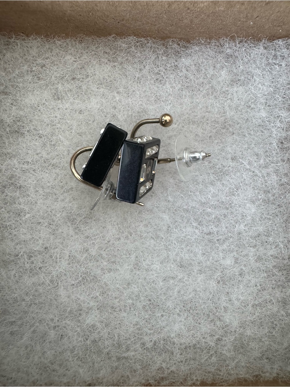 CHANEL Black Square Crystal Drop Earrings with Silver CC - Picture 4 of 4